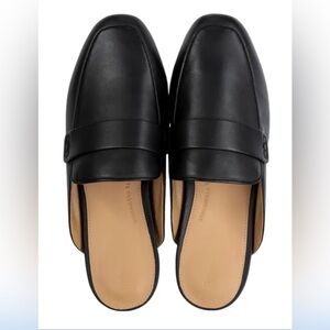 FitFlop Women's Delicato Leather Mules in black,
Size 10